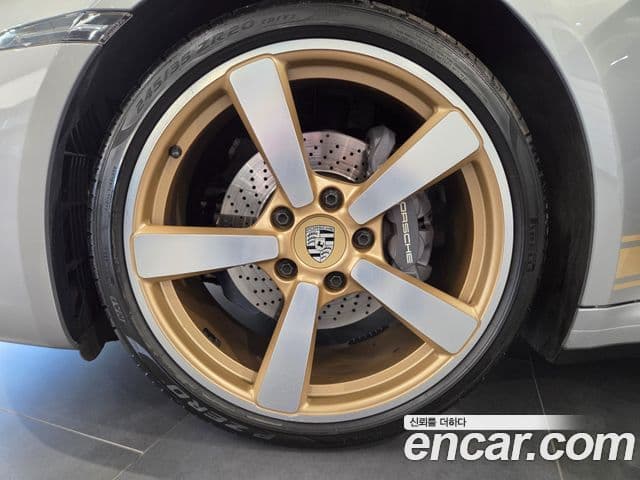 Porsche 911 (992) Carrera 4 кабриолет, 2024 все фото