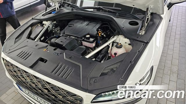Genesis GV70, 2025 6