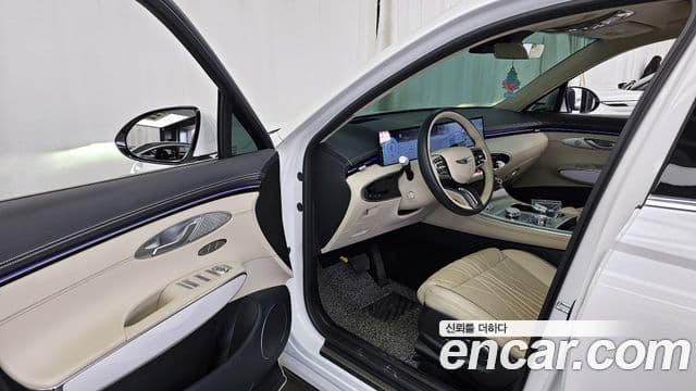 Genesis GV70, 2025 10