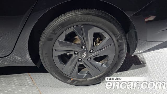 Hyundai Avante гибрид (CN7) Modern, 2023 все фото