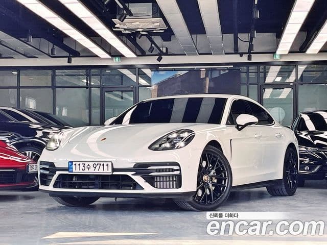 Porsche Panamera (971), 2021 3