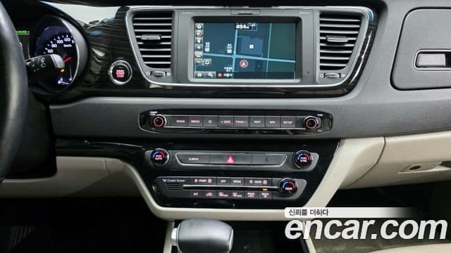 Kia The / новый New Carnival Special, 2020 16