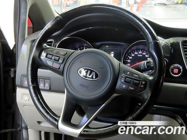 Kia All New Carnival Noblesse, 2018 8