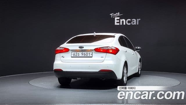 Kia K3 Trendy, 2013 4