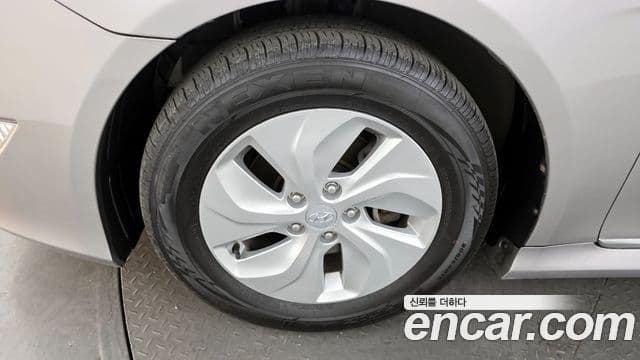 Hyundai Sonata гибрид Modern, 2014 все фото