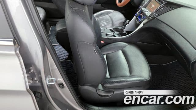 Hyundai Sonata гибрид Modern, 2014 12