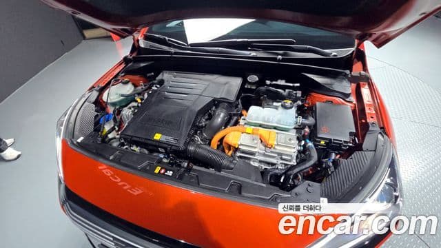 Hyundai Ioniq гибрид, 2018 6