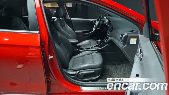 Hyundai Ioniq гибрид, 2018 11