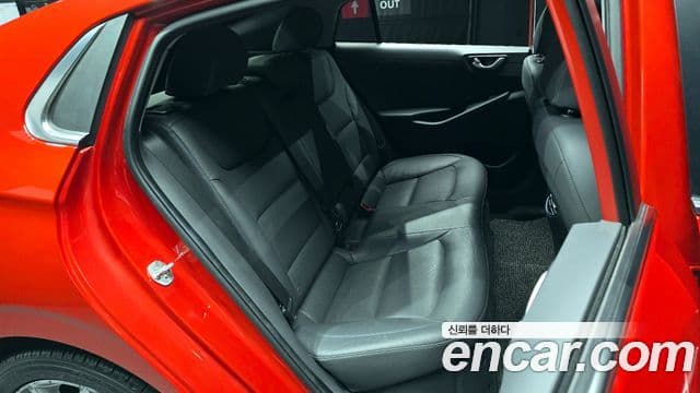 Hyundai Ioniq гибрид, 2018 12