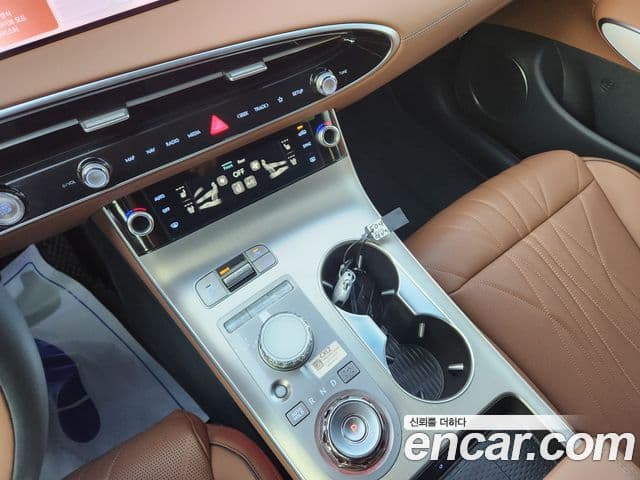 Genesis GV70, 2025 9