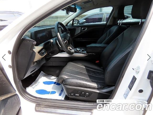 Kia K8 Trendy(таксомоторный тип), 2023 6