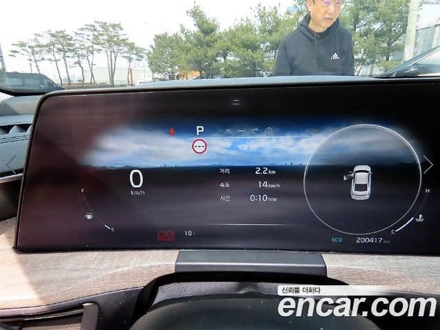 Kia K8 Trendy(таксомоторный тип), 2023 10