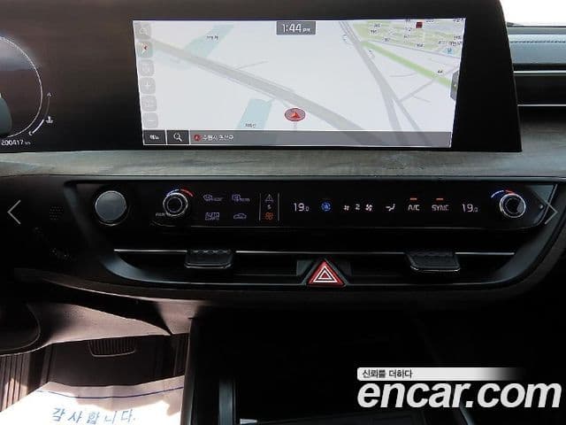 Kia K8 Trendy(таксомоторный тип), 2023 14