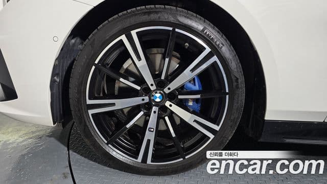 BMW 5시리즈 (G60) 530i xDrive M Sport, 2024 все фото