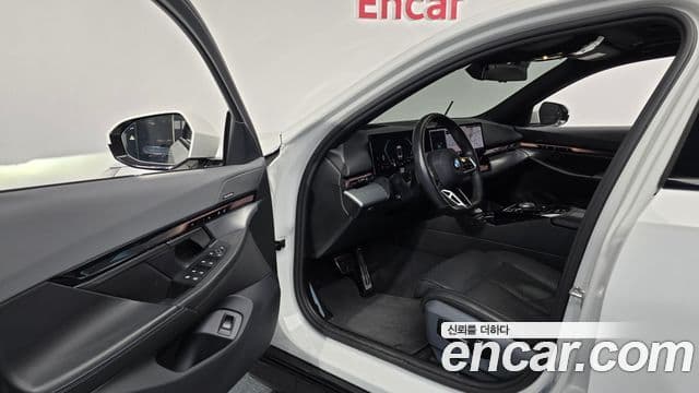 BMW 5시리즈 (G60) 530i xDrive M Sport, 2024 10