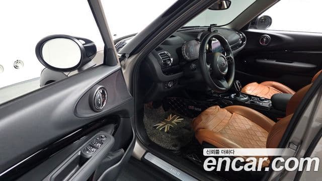 Mini Cooper 클럽맨 2세대, 2022 11