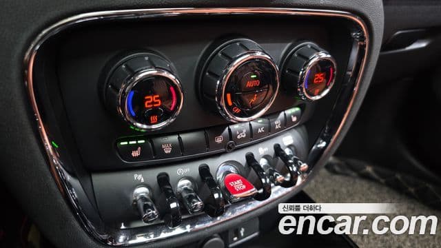 Mini Cooper 클럽맨 2세대, 2022 16