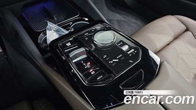 BMW 5시리즈 (G60) 520i M Sport, 2024 9