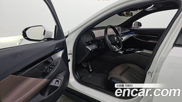 BMW 5시리즈 (G60) 520i M Sport, 2024 10