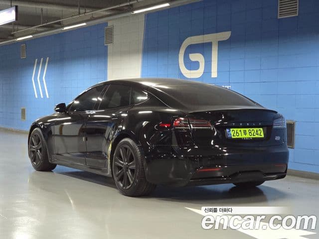 Tesla модель S Plaid, 2023 4