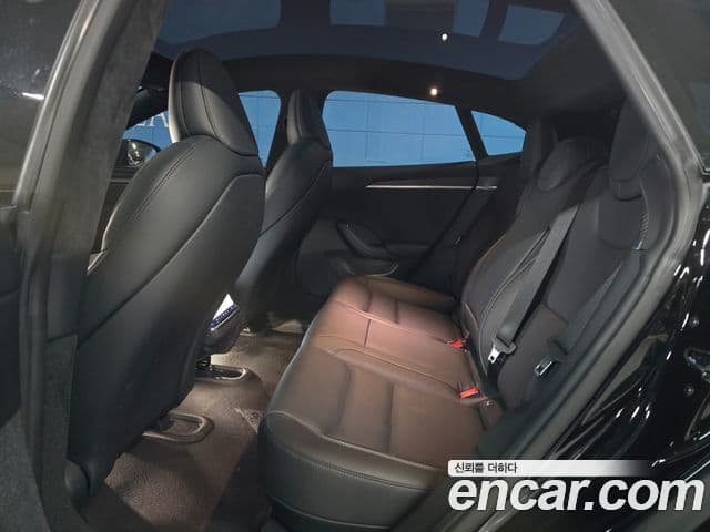 Tesla модель S Plaid, 2023 11