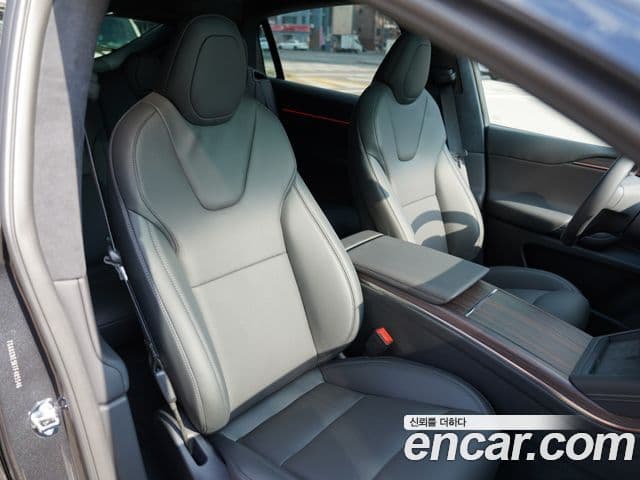 Tesla модель X, 2026 10