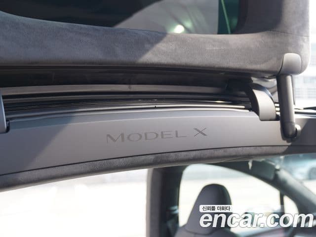 Tesla модель X, 2026 15