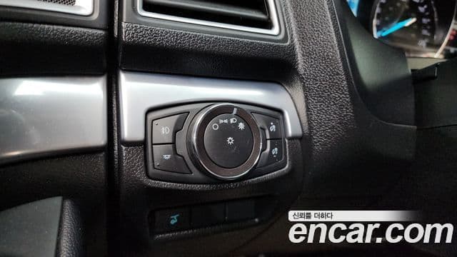 Ford Explorer 5세대, 2018 16