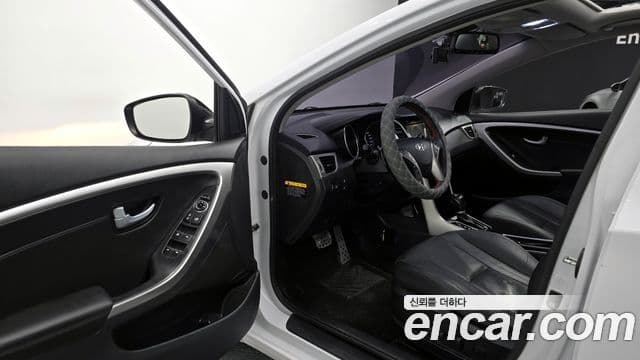 Hyundai i30(новый кузов / новое поколение) дизель 1.6 VGT PYL, 2015 11