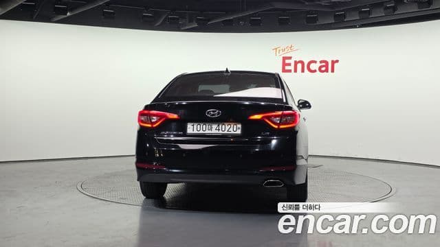 Hyundai LF Sonata Special, 2015 4