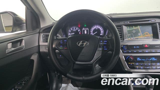 Hyundai LF Sonata Special, 2015 13