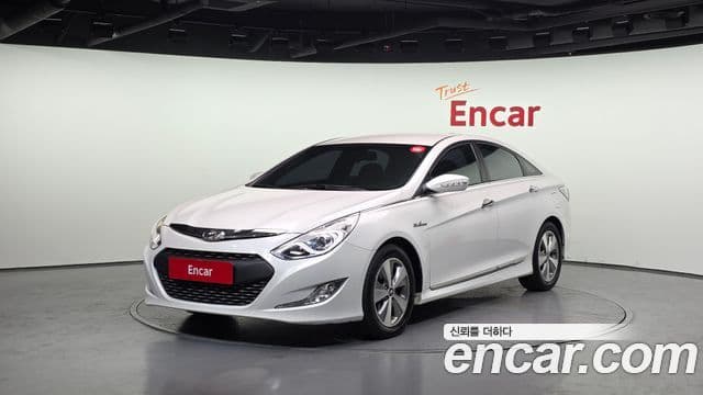 Hyundai Sonata гибрид Royal, 2012 1
