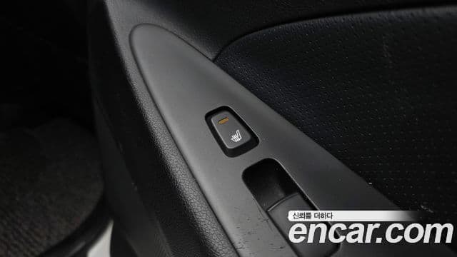 Hyundai Sonata гибрид Royal, 2012 17