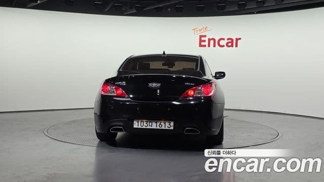 Hyundai Genesis купе 200 турбо R, 2010 4