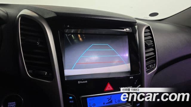 Hyundai i30(новый кузов / новое поколение) дизель 1.6 VGT Extreme, 2012 15