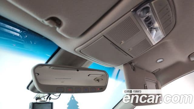 Genesis G90 Luxury, 2019 18