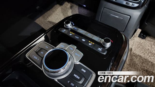 Genesis G90 Luxury, 2019 19