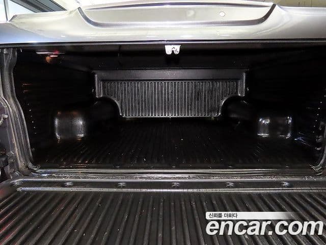 KG모빌리티(SsangYong) Korando Sport Club, 2012 16