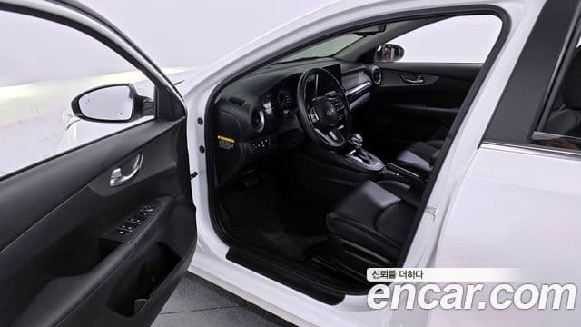 Kia All New K3 Standard LED пакет, 2021 10