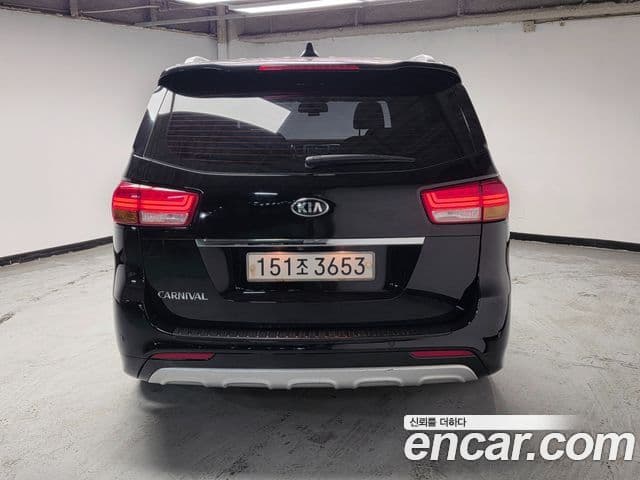 Kia All New Carnival Prestige, 2018 4