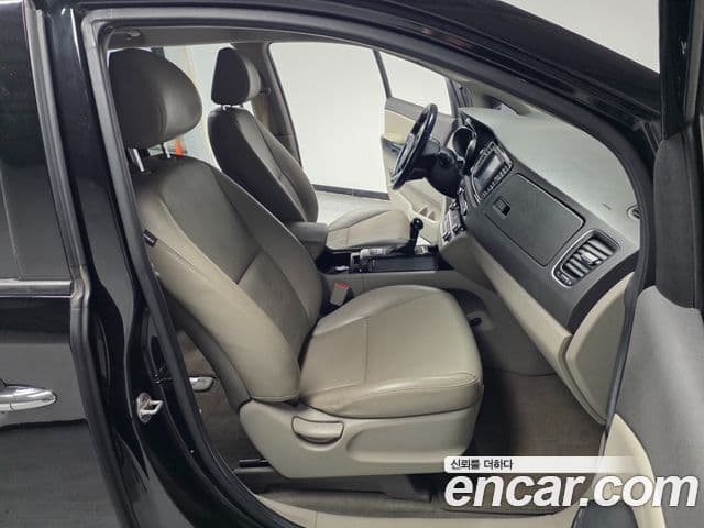 Kia All New Carnival Prestige, 2018 9