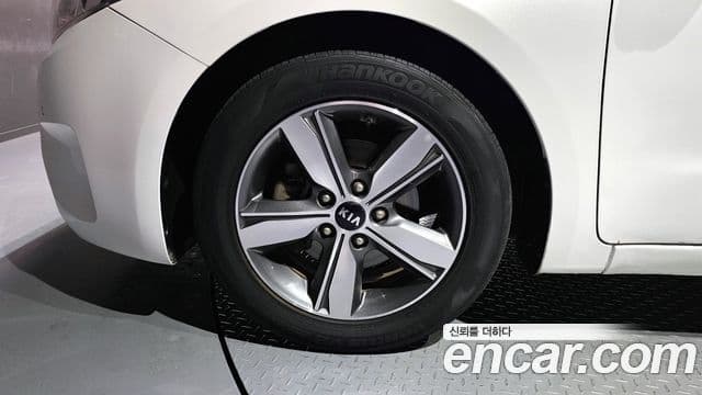 Kia The / новый New K3 Prestige, 2016 все фото