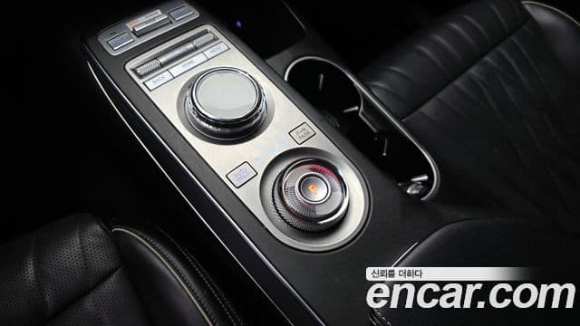 Genesis GV70, 2021 9