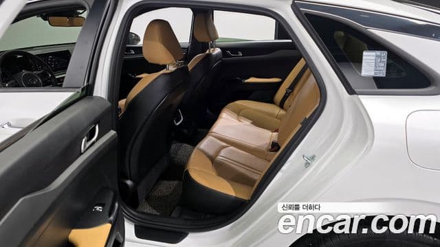 Kia K5 3세대 Trendy, 2021 11