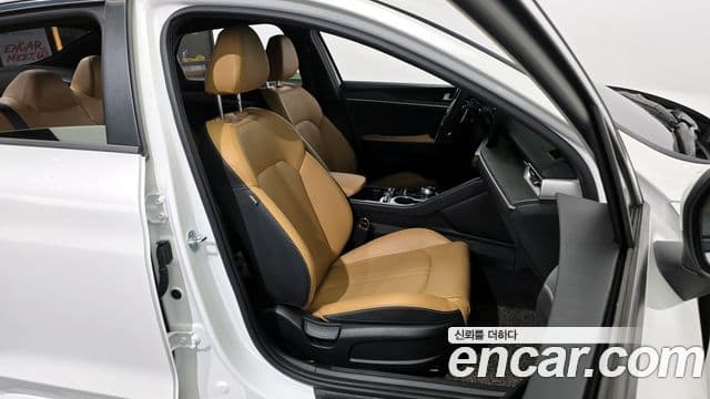 Kia K5 3세대 Trendy, 2021 12