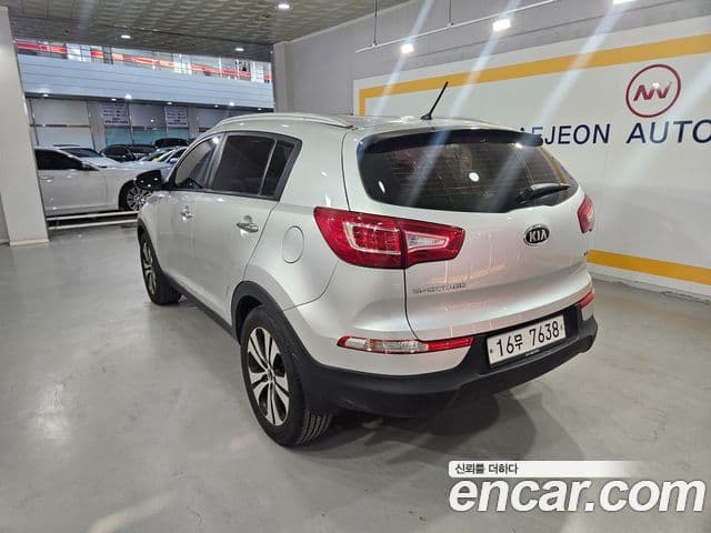 Kia Sportage R топовая версия, 2012 3