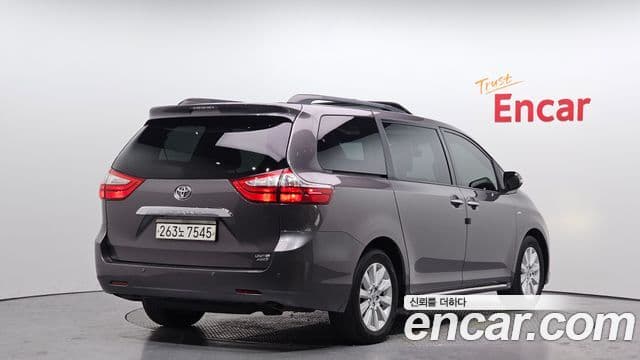 Toyota Sienna, 2015 2