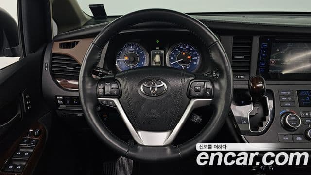 Toyota Sienna, 2015 13