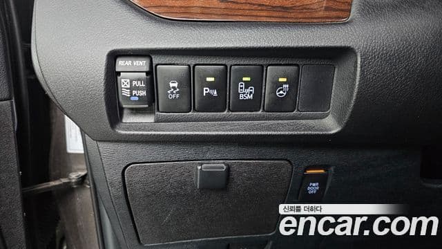 Toyota Sienna, 2015 16