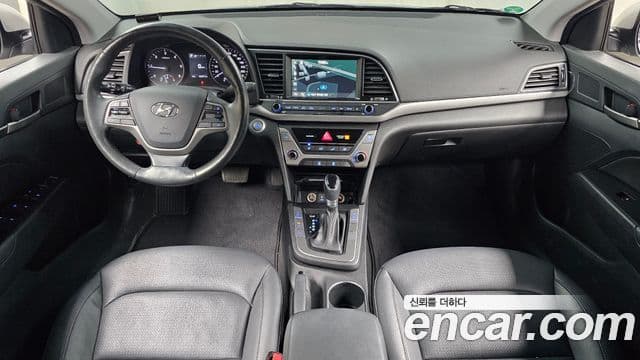 Hyundai Avante AD 1.6 e-VGT Smart, 2018 7